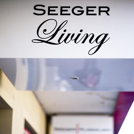 Seeger Living Premium Downtown 卡尔斯鲁厄 外观 照片